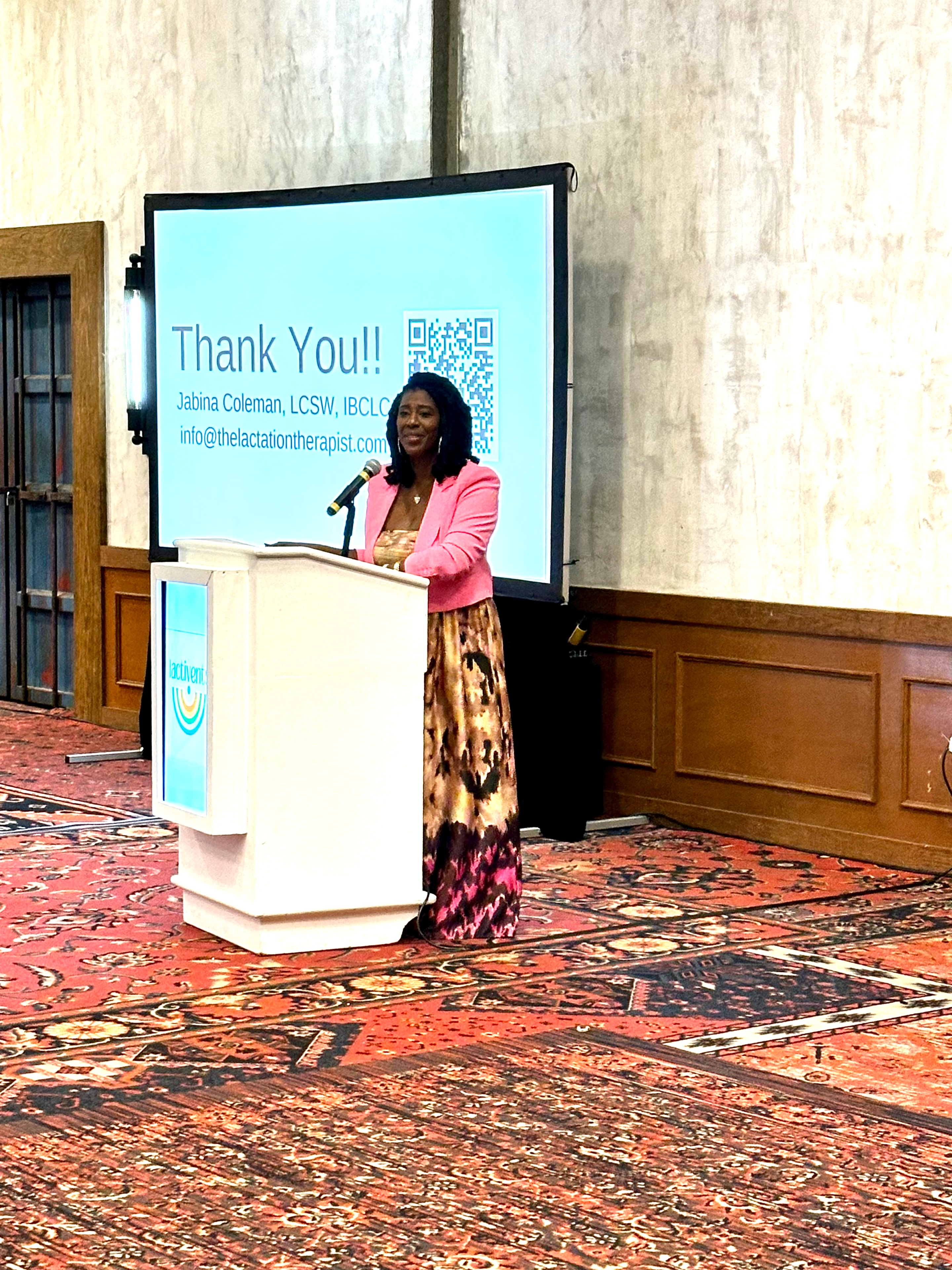 Speaker at the Lactivents podium